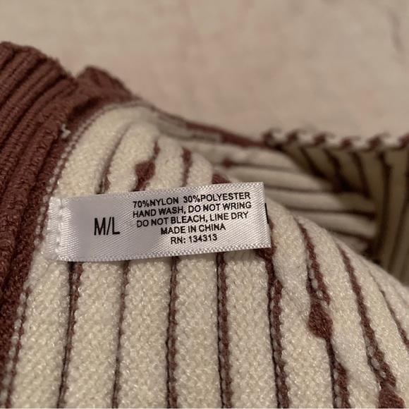 Ruched knit cropped spaghetti strap sweater top - medium - Picture 3 of 7